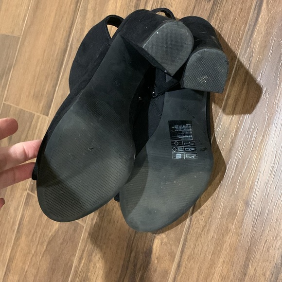 H&M black open toe suede heels, used condition - Picture 5 of 5